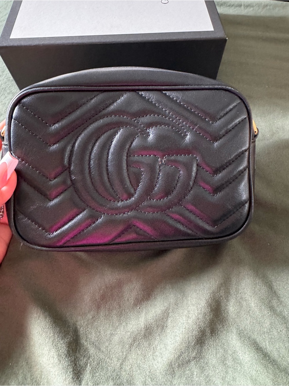 Gucci Black Quilted Leather Crossbody with Gold GG - Picture 2 of 11